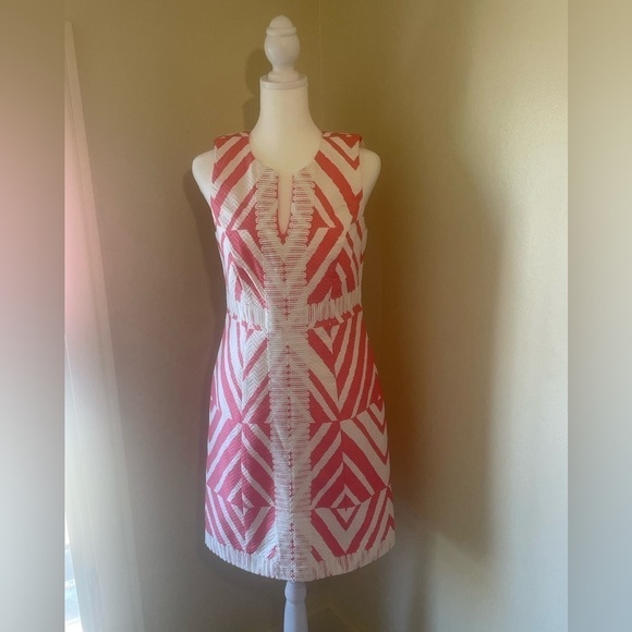 Taylor Dresses & Skirts - Taylor Sundress, Short 100% Cotton, Sheath,  Zigzag‎ print w/ embroidered trim